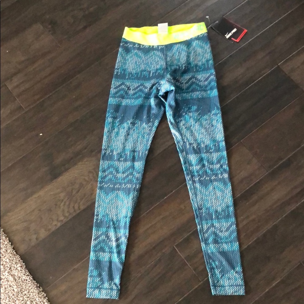Nike pro hyperwarm series Sz Xs